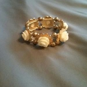 Flower bracelet
